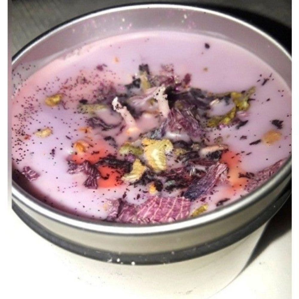 Hand crafted natural Wizzard of oz candle